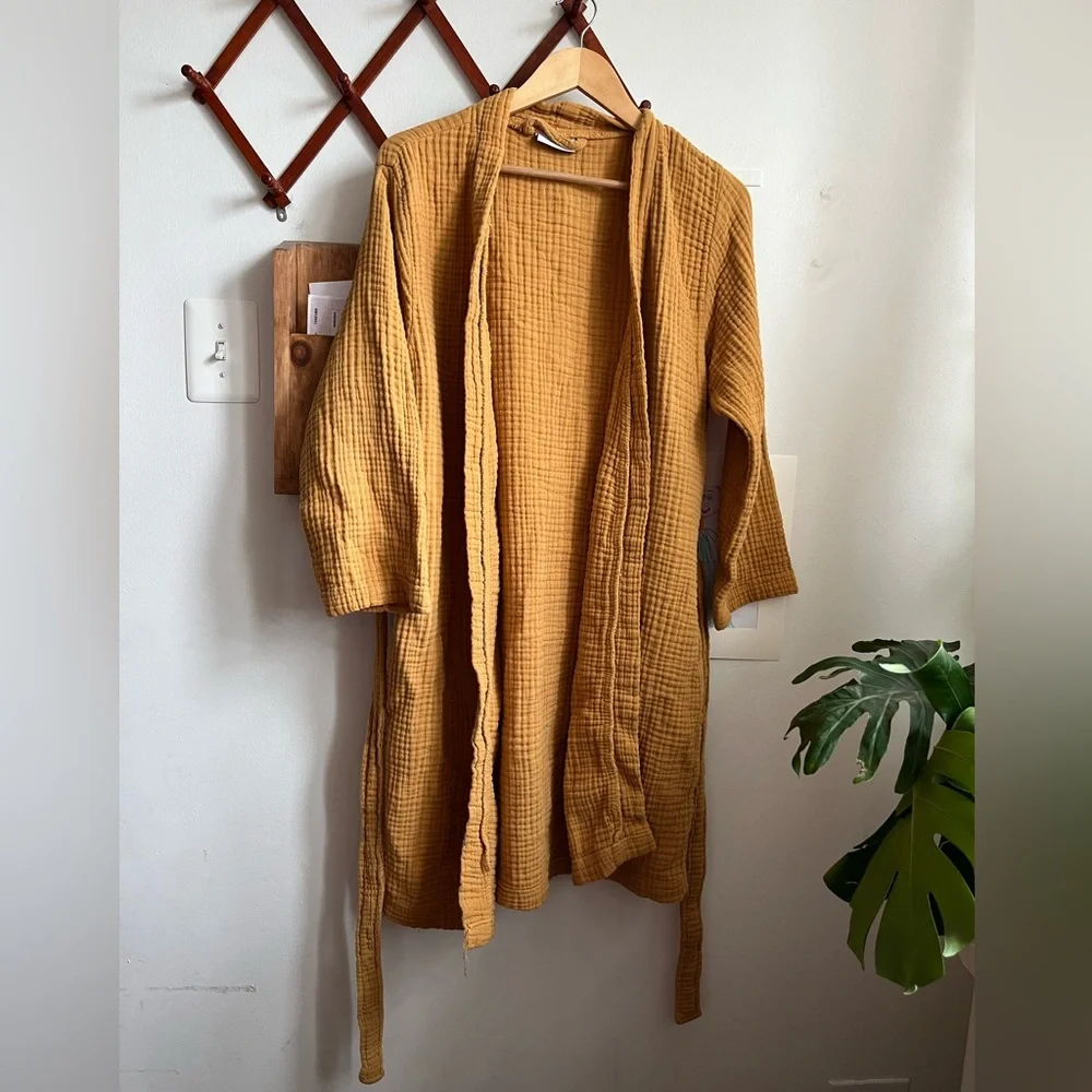 Parachute Robe - Picture 1 of 9